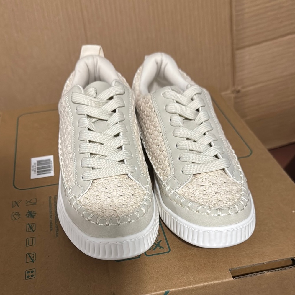 Project Cloud | Cream woven sneakers memory foam soles size 7.5